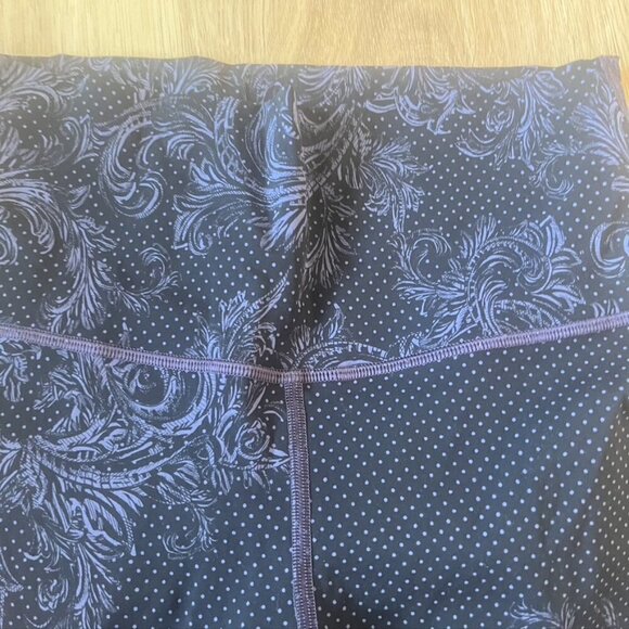 Lululemon Wunder Under Hi-Rise Tight (Nulux 28") Size 6 black purple foliage - Picture 8 of 12